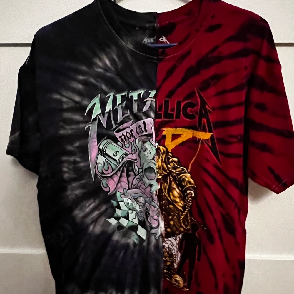 Selling various t-shirts in various sizes